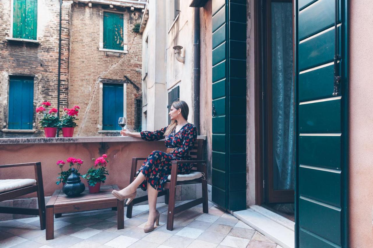 Bianca Cappello House Bed & Breakfast เวนิส ภายนอก รูปภาพ