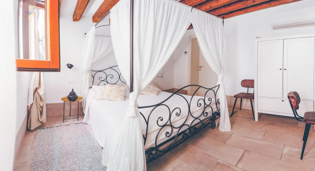 Bianca Cappello House Bed & Breakfast เวนิส ภายนอก รูปภาพ